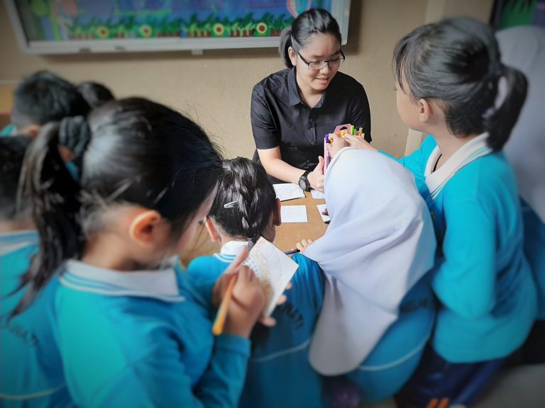 School children Malaysia