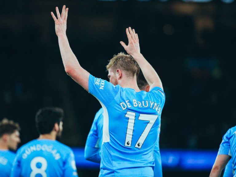 Chelsea stutters, City leads as Covid-19 wreaks havoc