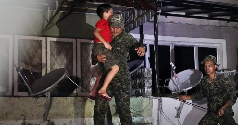 Help arrives in flood-stricken Taman Sri Muda, but too late for some