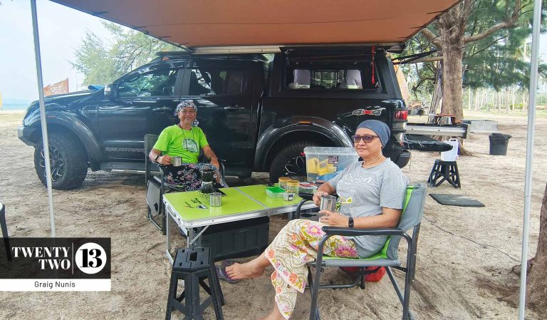 Abdul Aziz and Intan