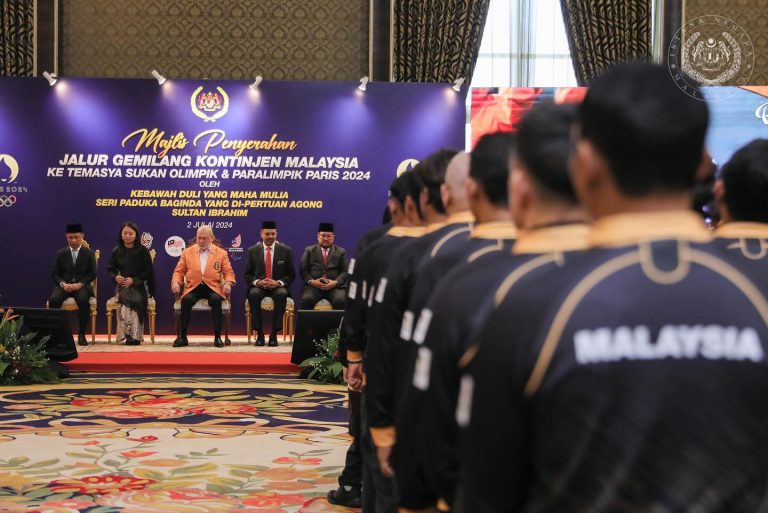 Malaysia’s king, Sultan Ibrahim, gives words of encouragement to Olympics, Paralympics contingents