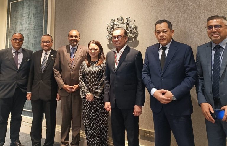 When the Malaysian PM decides to babysit nation’s most popular sport – football
