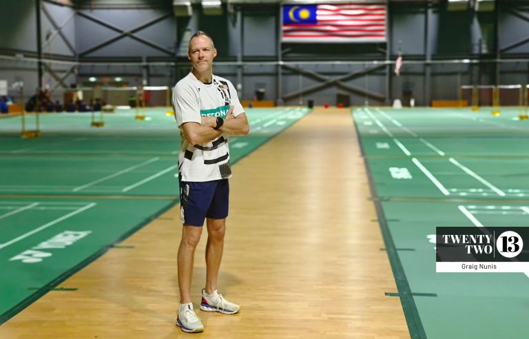 Kenneth Jonassen in a badminton court.