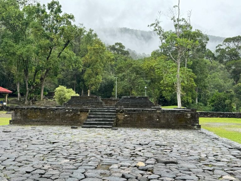The Candi Bukit Batu Pahat in Kedah.