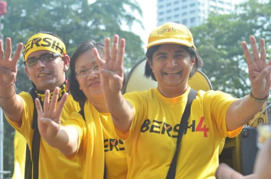 (L-R): Mandeep Singh, Maria Chin Abdullah and lawyer Datuk Ambiga Sreenevasan at Bersih 4 rally on Aug 30, 2015.