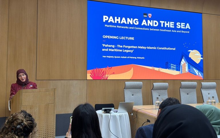 Tunku Azizah Maimunah Iskandariah speaking at the Pahang and the Sea workshop at St Anthony's College, Oxford, UK on Nov 13, 2025.