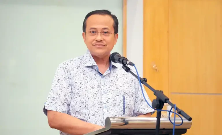 New Perikatan Nasional chairman Datuk Seri Dr Ahmad Samsuri Mokhtar is seen as someone who can soften the party’s religious rhetoric. He also has the trust of PAS president Tan Sri Abdul Hadi Awang.