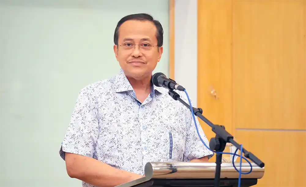 New Perikatan Nasional chairman Datuk Seri Dr Ahmad Samsuri Mokhtar is seen as someone who can soften the party’s religious rhetoric. He also has the trust of PAS president Tan Sri Abdul Hadi Awang.