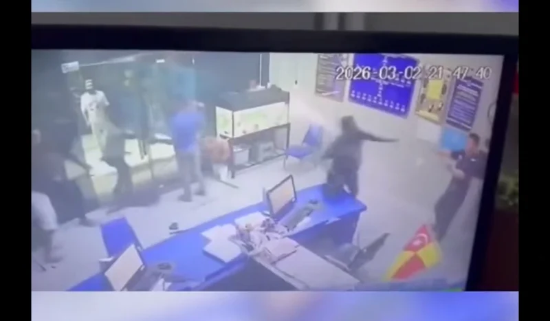 A screengrab of the incident that took place at the Meru police station in Klang on March 2, 2026.