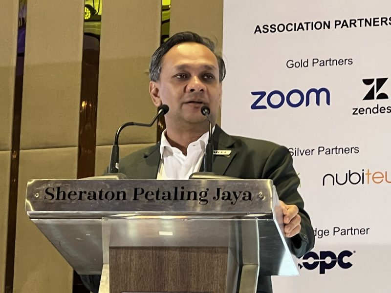 MDEC CEO Anuar Fariz Fadzil says that while AI and automation are reshaping customer experience, human connection and empathy remain irreplaceable.