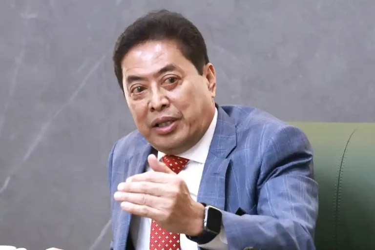 Tan Sri Azam Baki speaking to the press in Feb 2026.