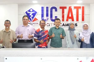 Representatives from UCTATI